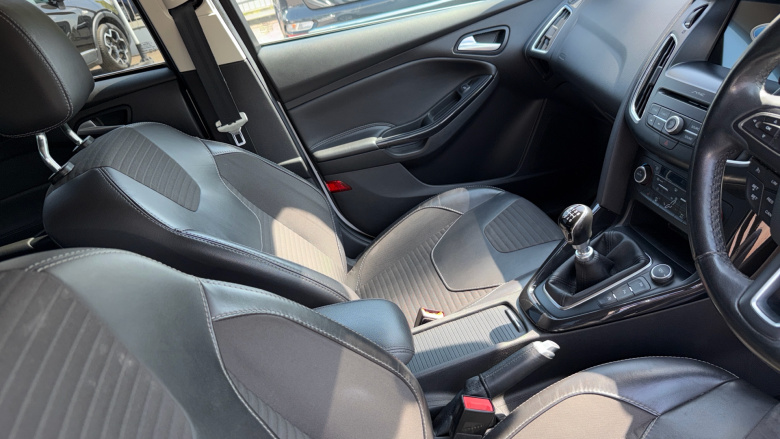 Ford Focus 2.0 TDCi Titanium X 5dr Diesel Hatchback